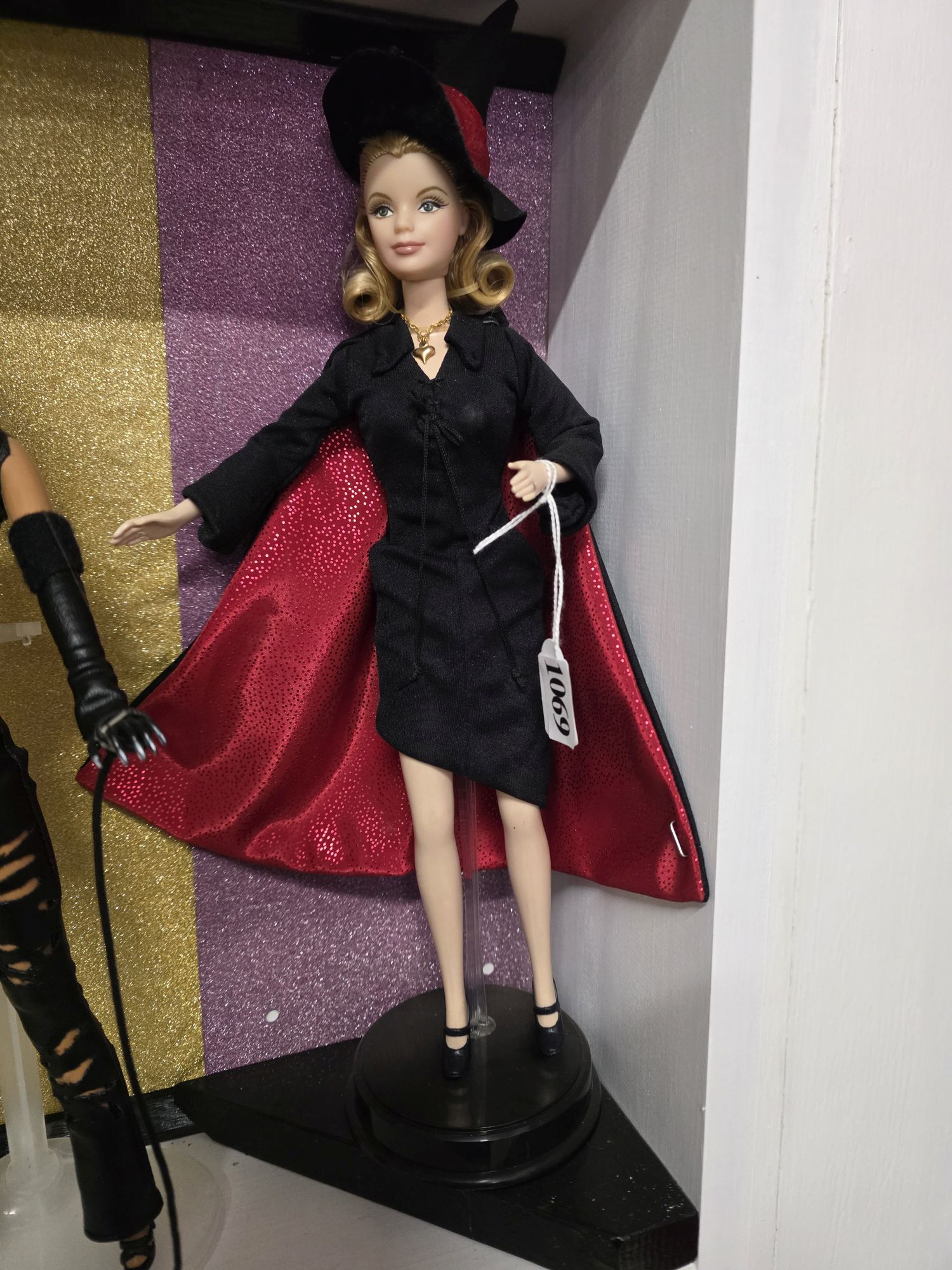 1069 · BARBIE DOLL