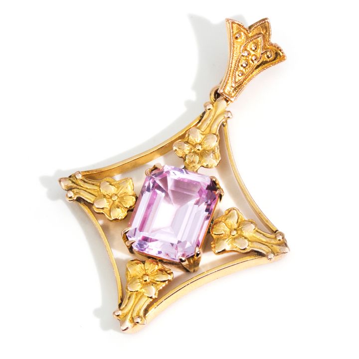 9ct Pendant, c.1900s