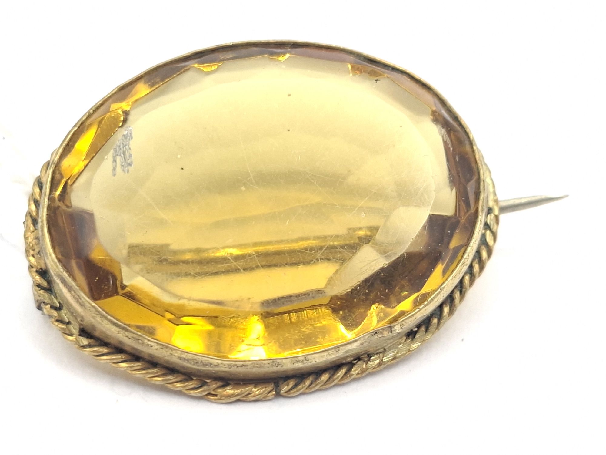 271 · PINCHBECK BROOCH
