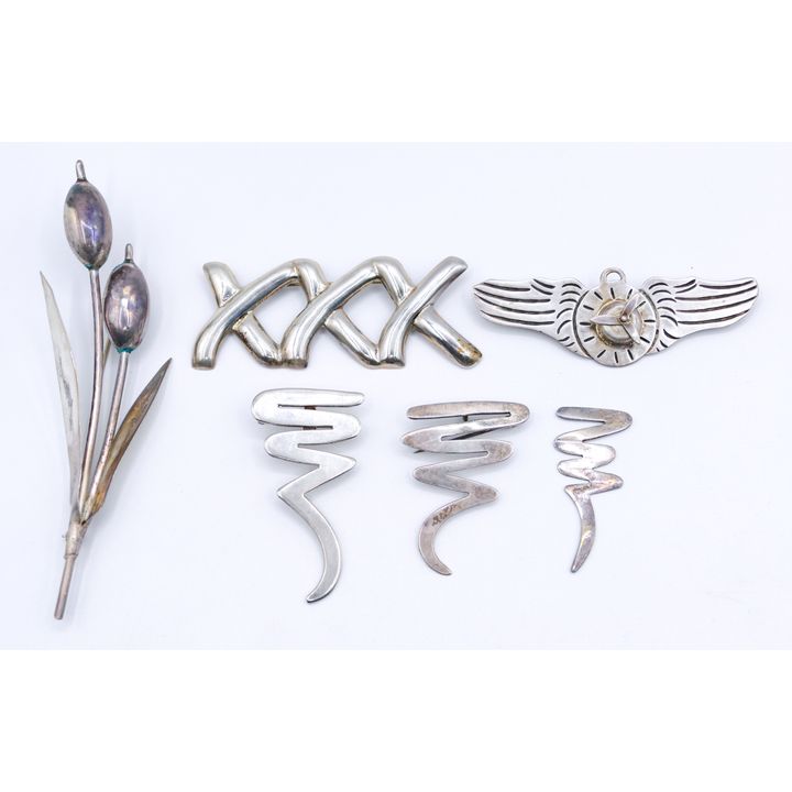 Box 5pc Mexican Sterling Large Brooches - 72 Grams TW