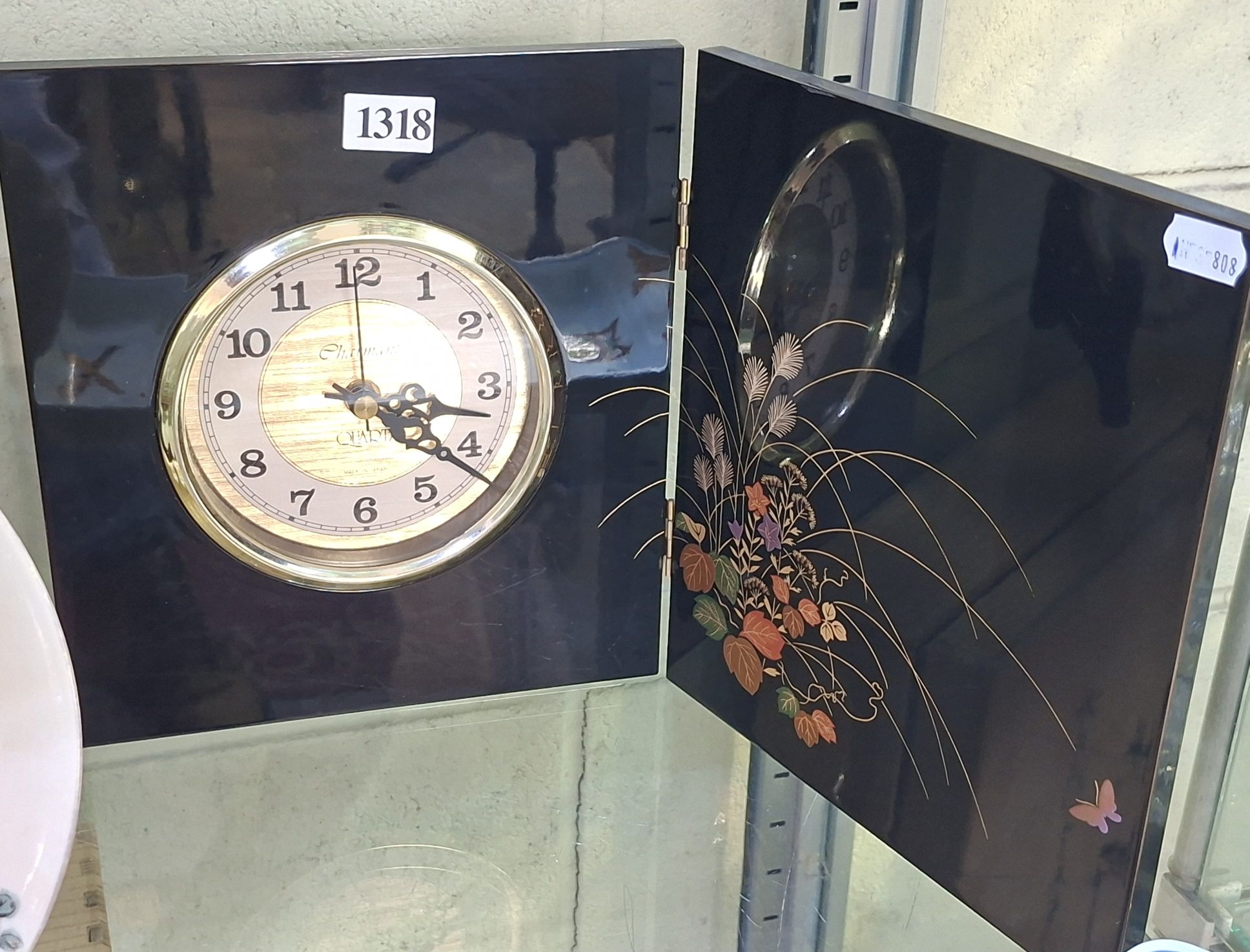 Charmant Quartz Clock