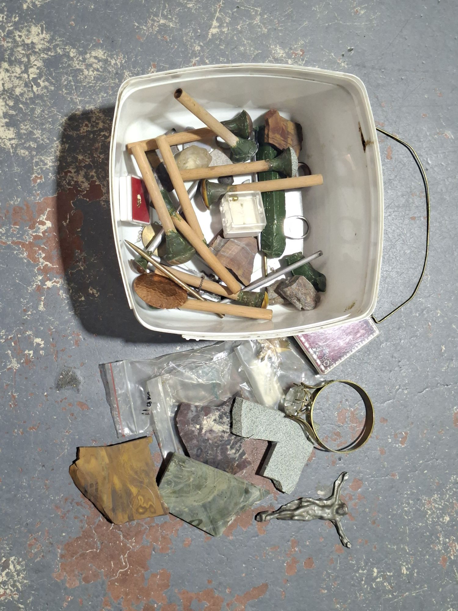 COLLECTION OF JEWELLERY MAKING TOOLS