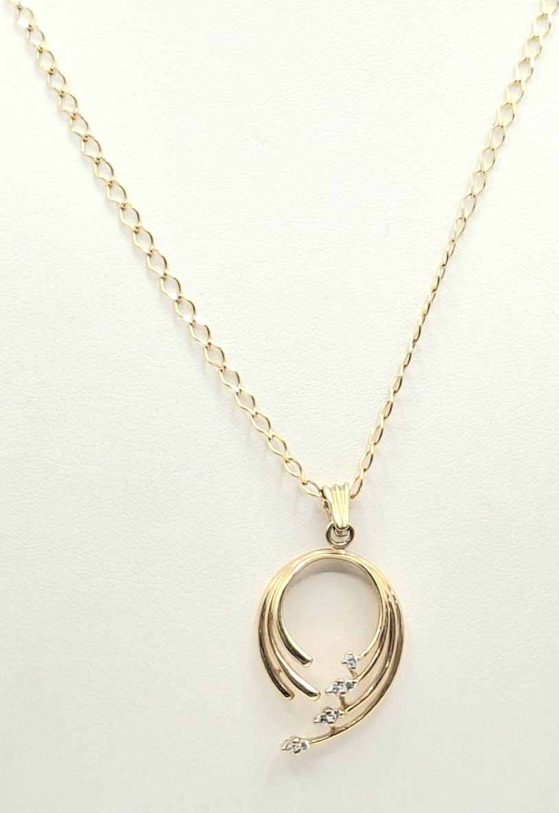 1148 · 9CT GOLD NECKLACE