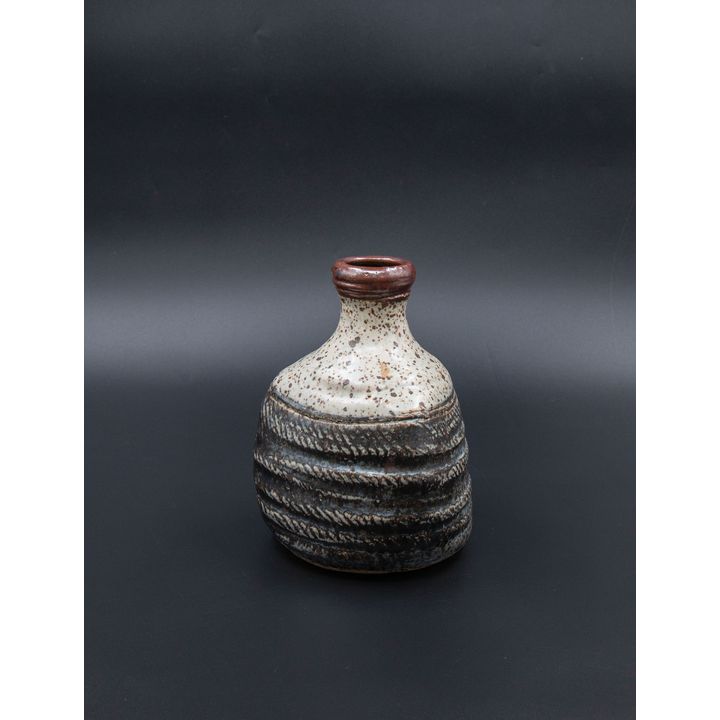 Len Castle - Rare and early trefoil mallet shaped bottle vase
