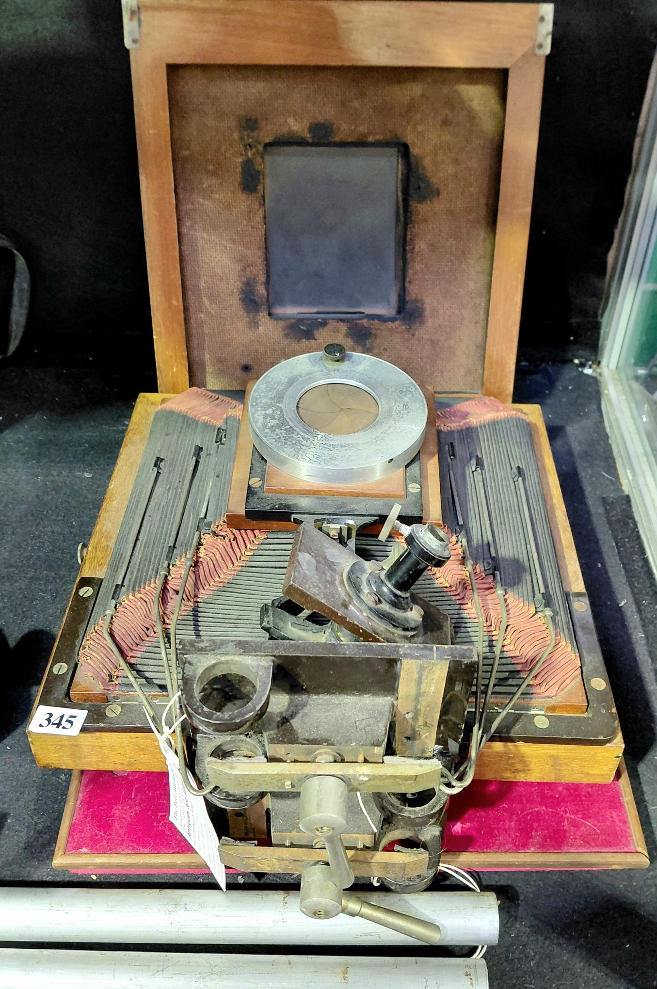 345 · ANTIQUE LEITZ PHOTO ENLARGER