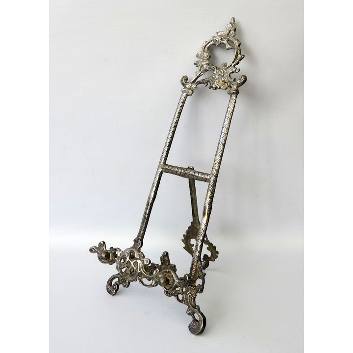 EASEL