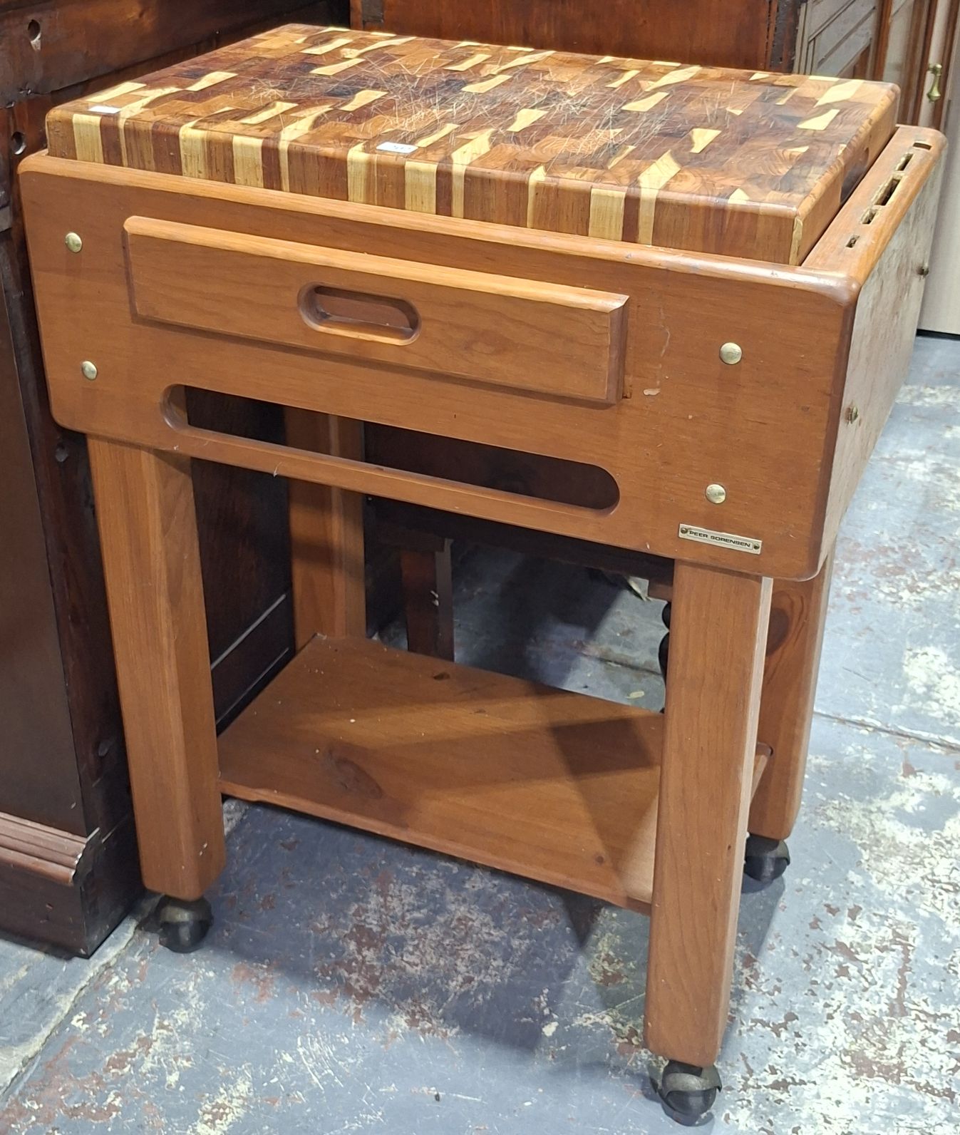 202 · PINE BUTCHERS BLOCK