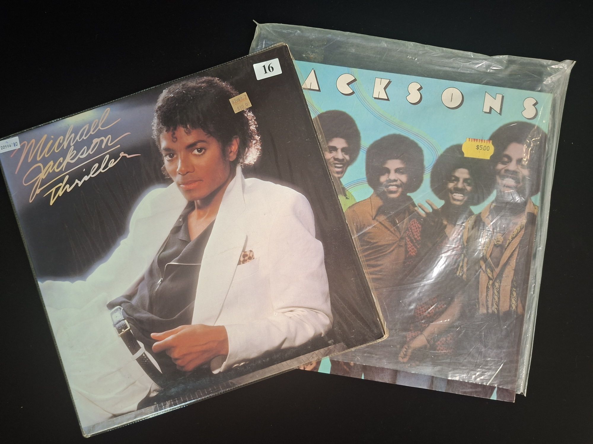 16 · MICHAEL JACKSON