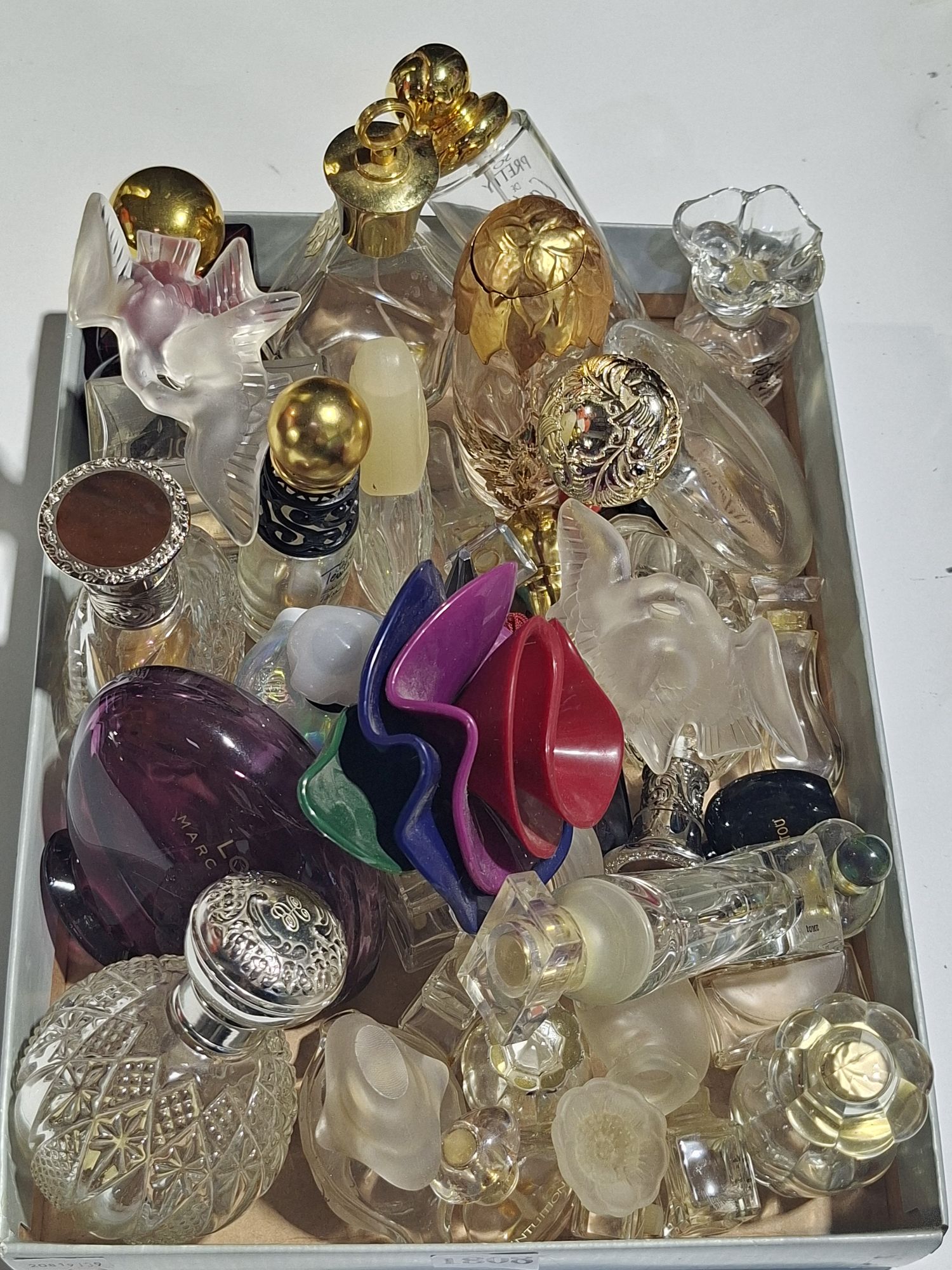 VINTAGE PERFUME BOTTLE COLLECTION