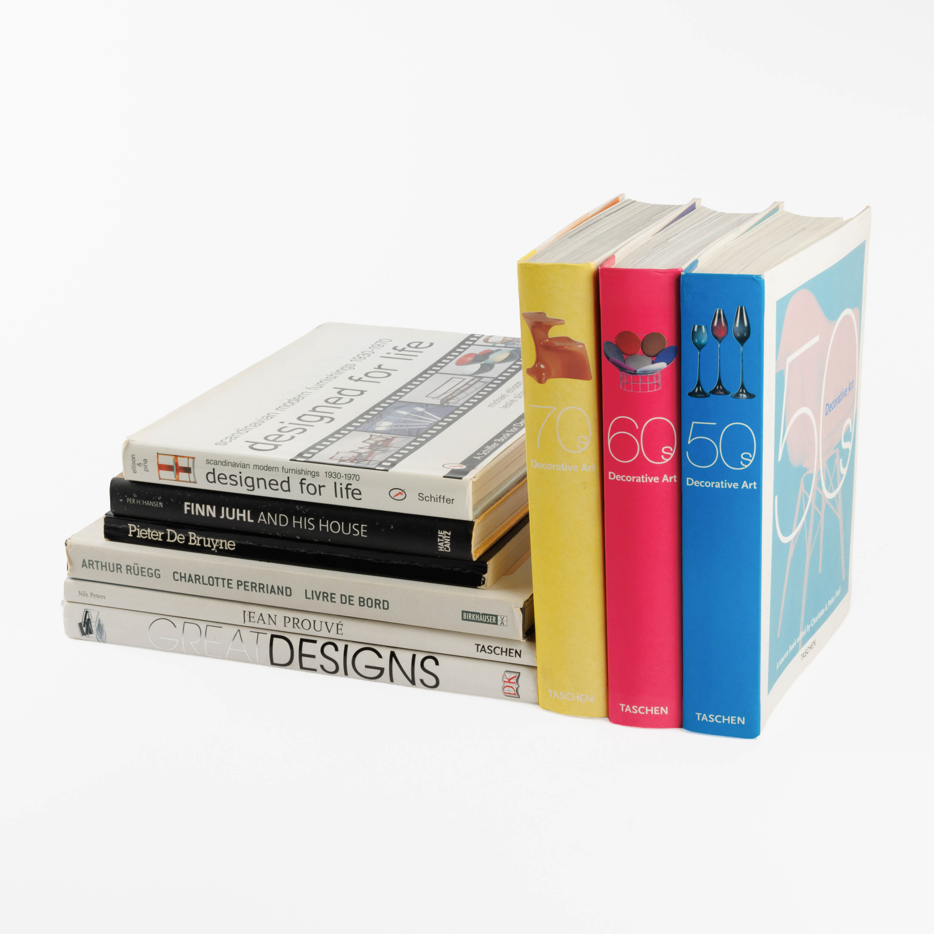 A set of nine catalogues on modern designers – kavel bij Bernaerts, Antwerp
