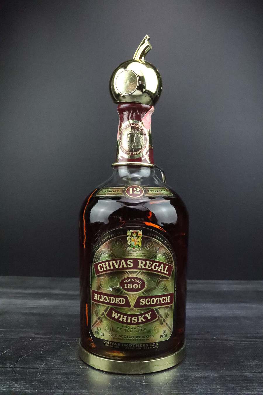 Vous voulez acheter des Chivas Regal 12 ans Blended Scotch Whisky 70cl ?  49.95 € chez Ginsonline