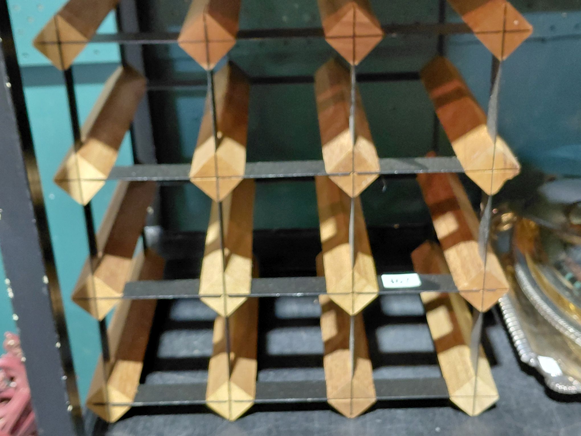467 · NINE BOTTLE METAL WINE RACK