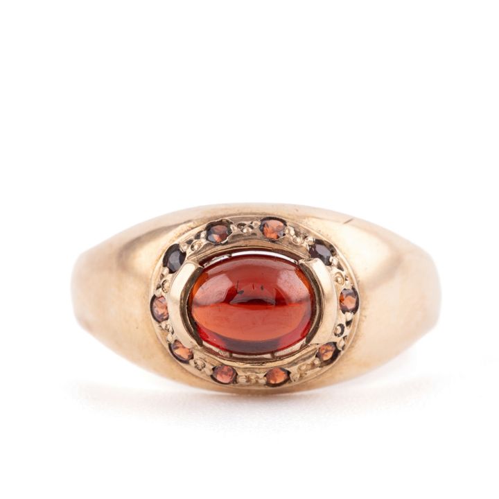 Cabochon Garnet Ring 9ct
