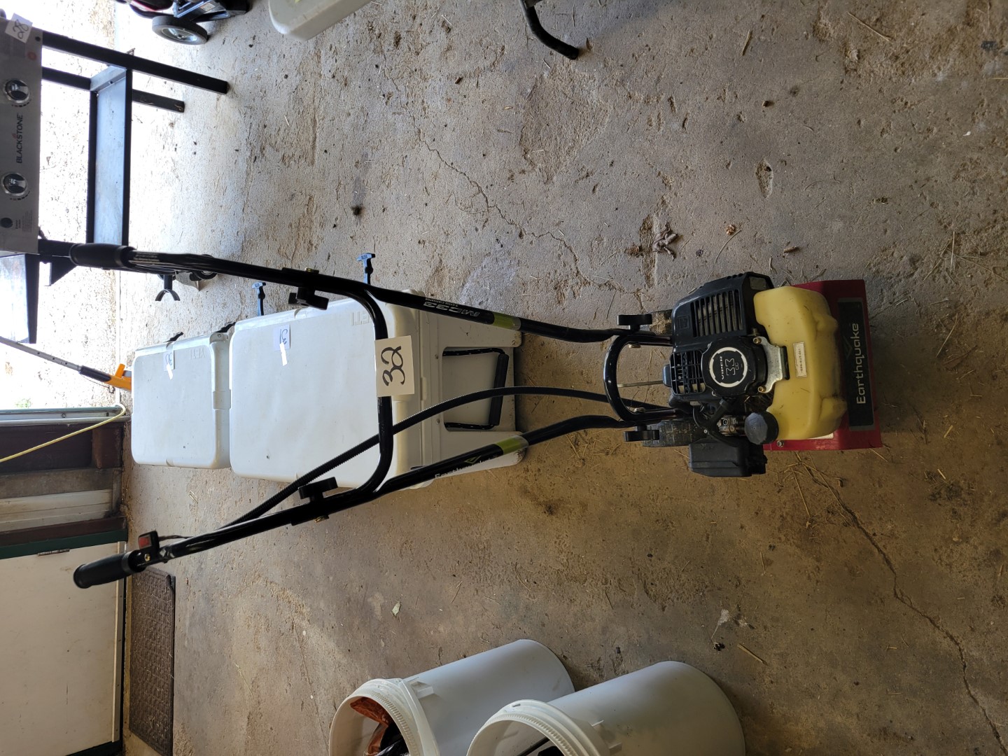 Earthquake MC33 mini tiller Midwest Auctions, LLC