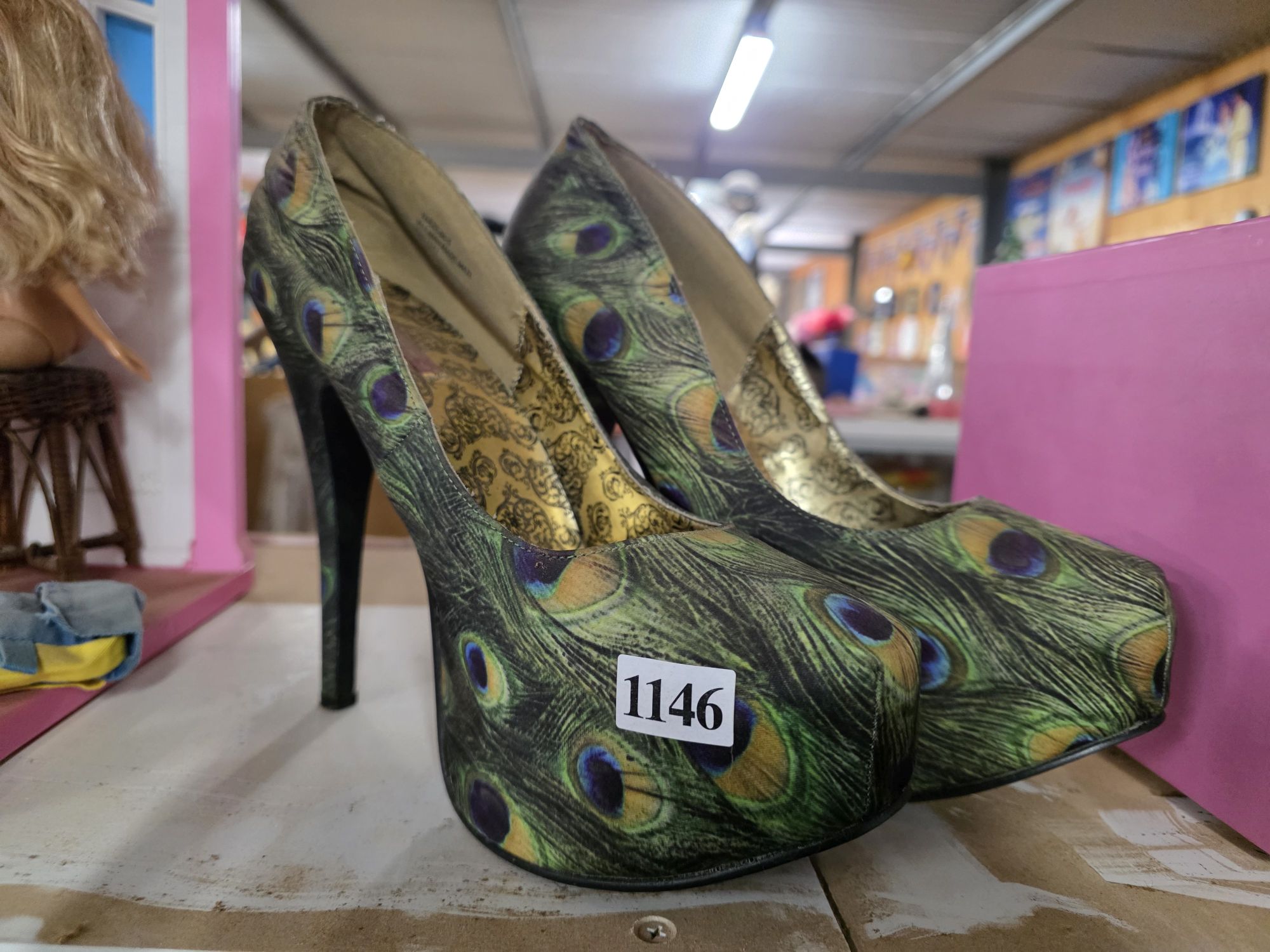 1146 · LADIES HEELS