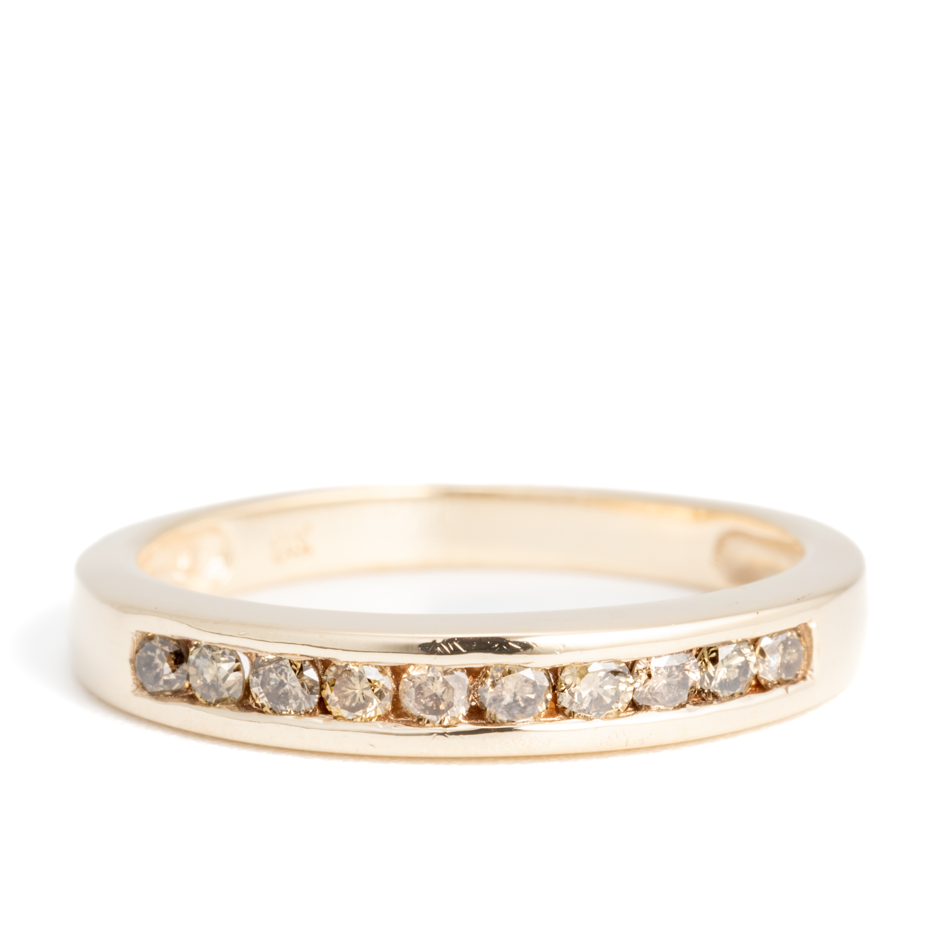 122 · Diamond 9ct Gold Ring