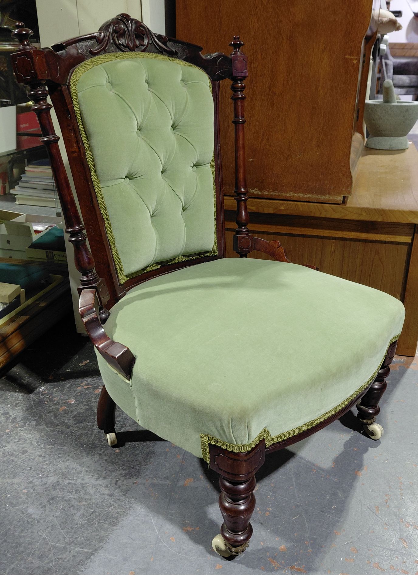 193 · VICTORIAN LADIES CHAIR