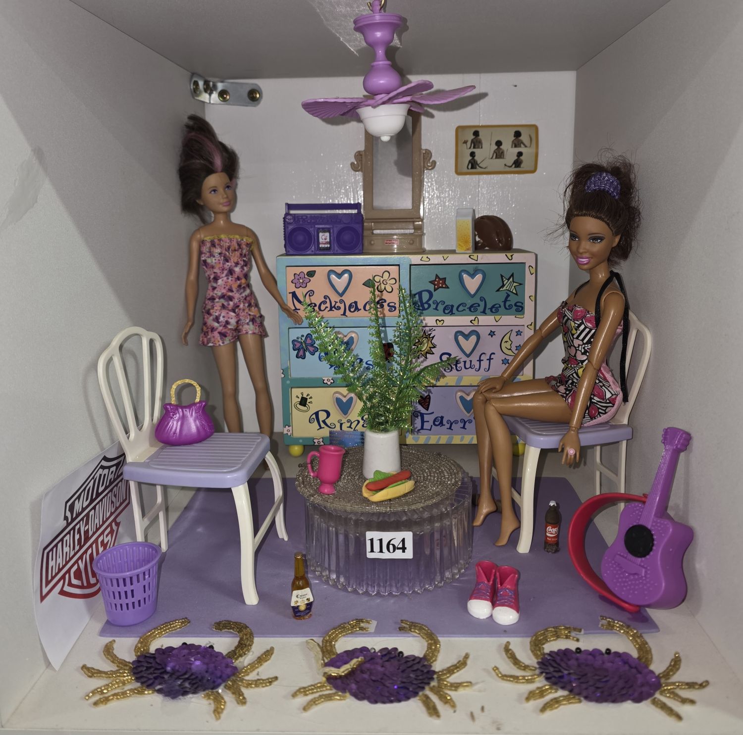 1164 · BARBIE DOLLS AND SCENERY