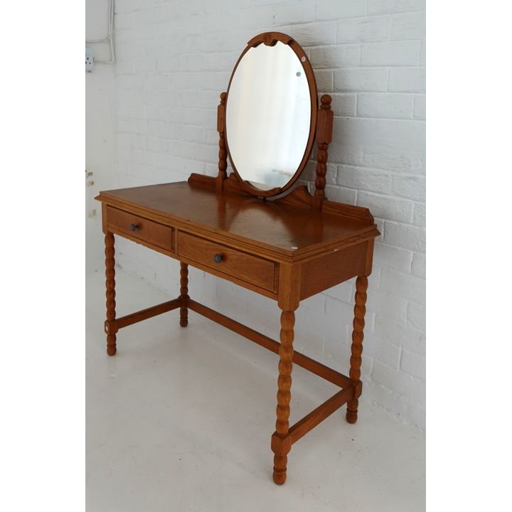 DRESSING TABLE