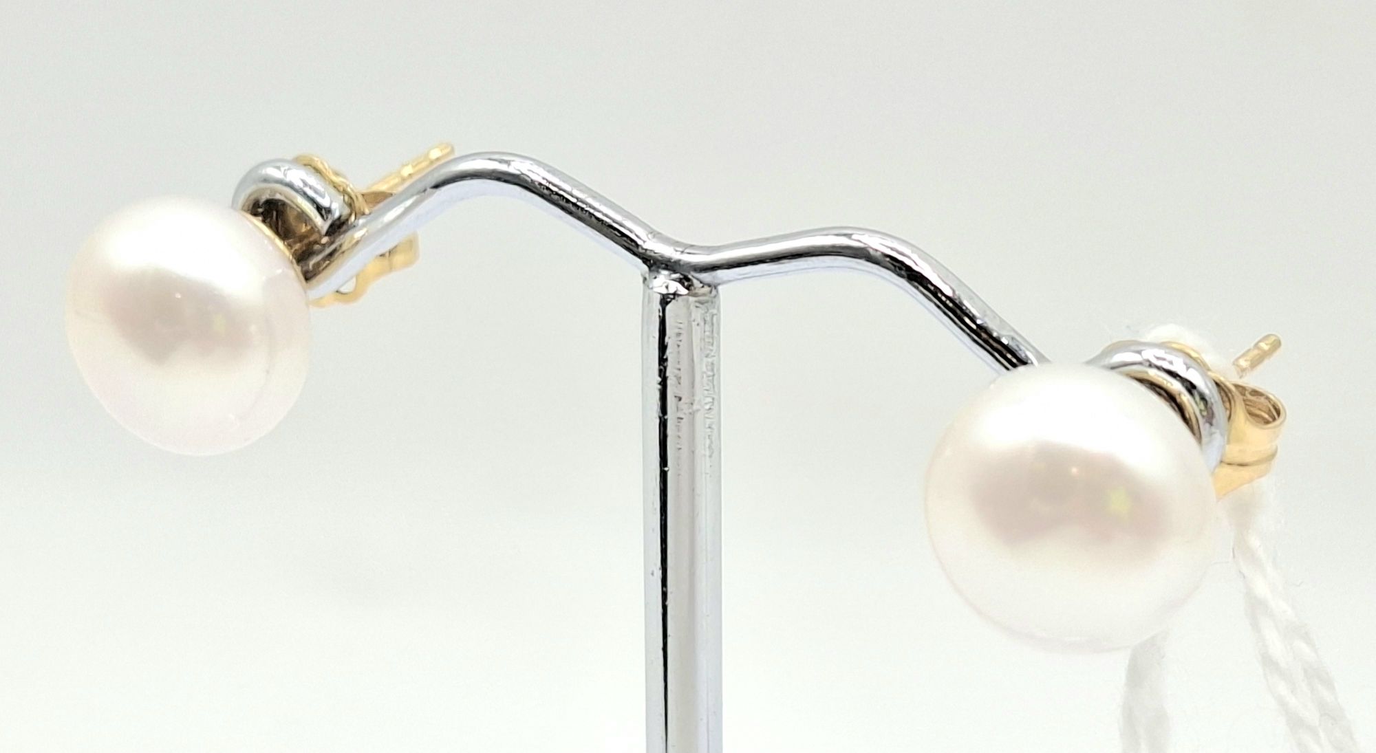 1146 · 9CT GOLD PEARL EARRINGS