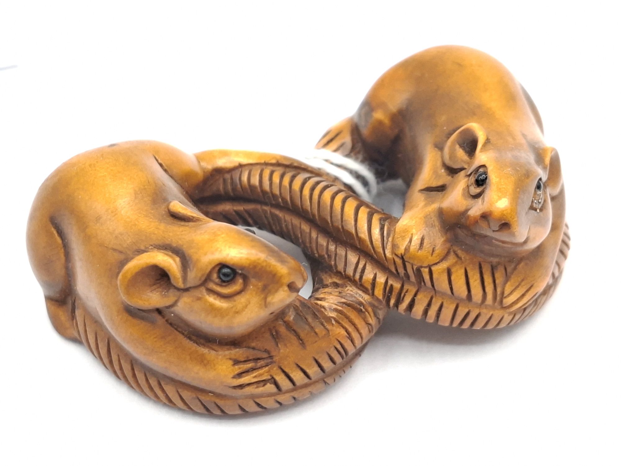 133 · JAPANESE CARVED BOXWOOD NETSUKE