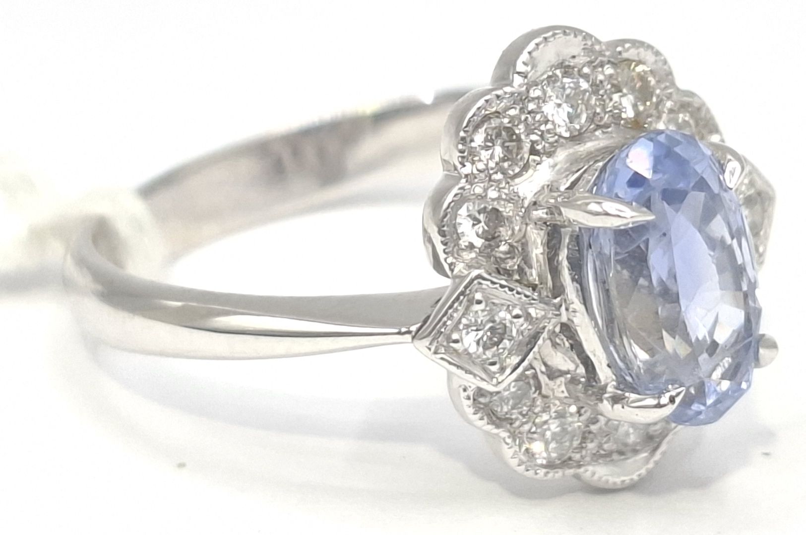 18ct Gold Sapphire And Diamond Cluster Ring