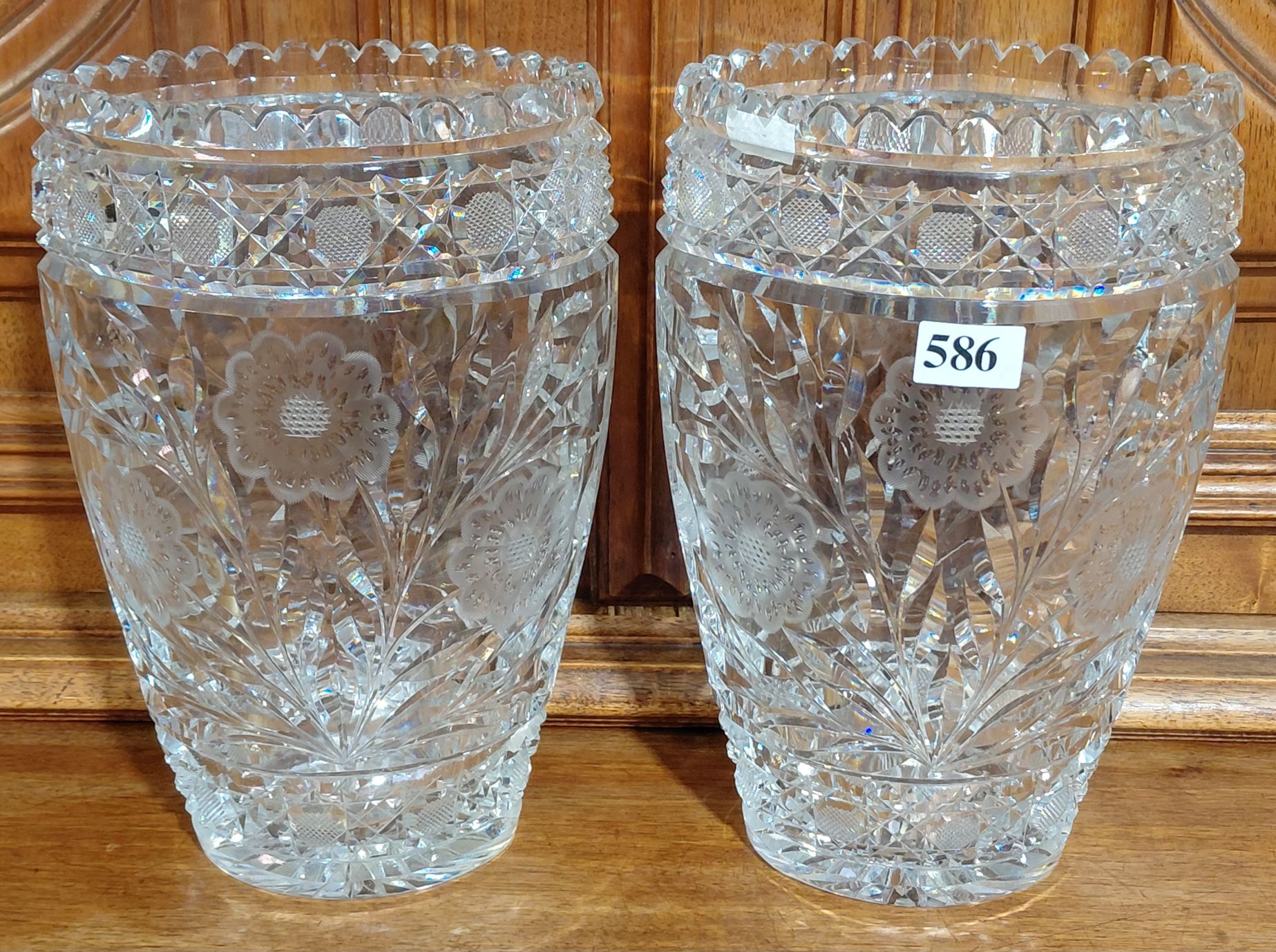586 · PAIR OF CRYSTAL VASES