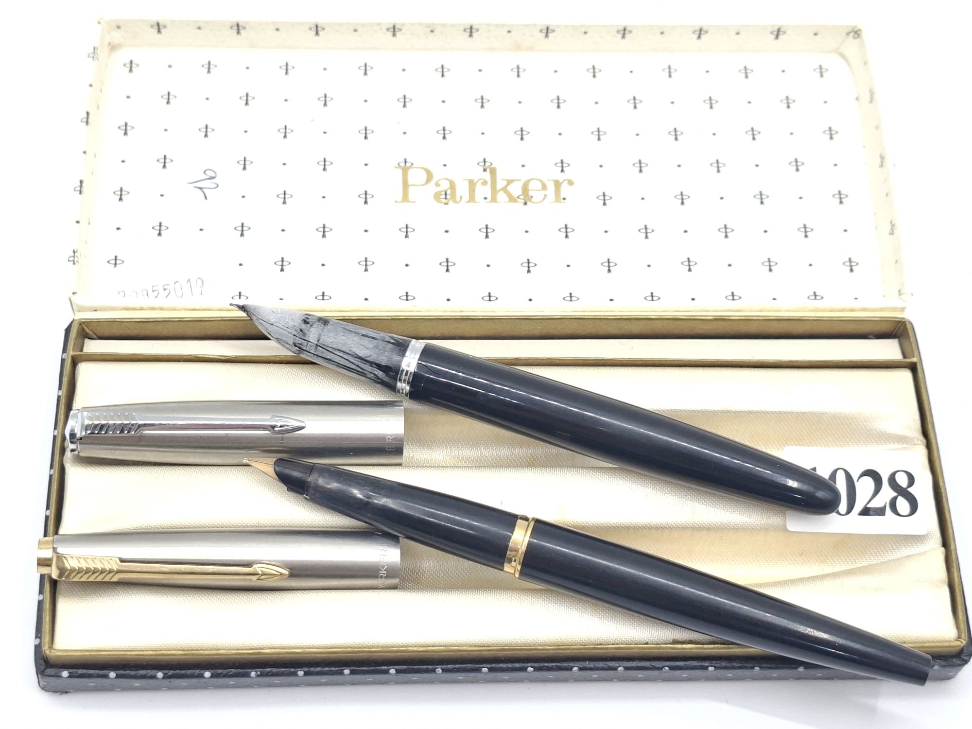 1028 · PARKER PENS