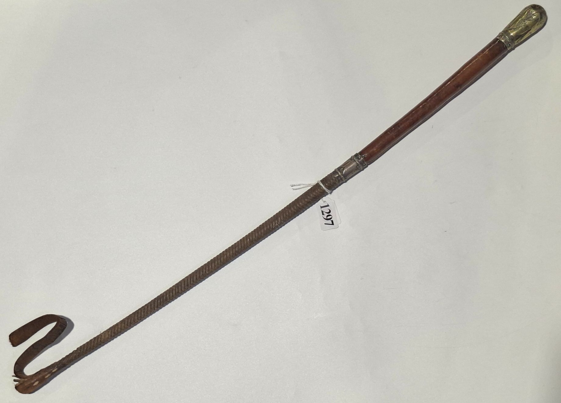 1297 · ANTIQUE RIDING CROP