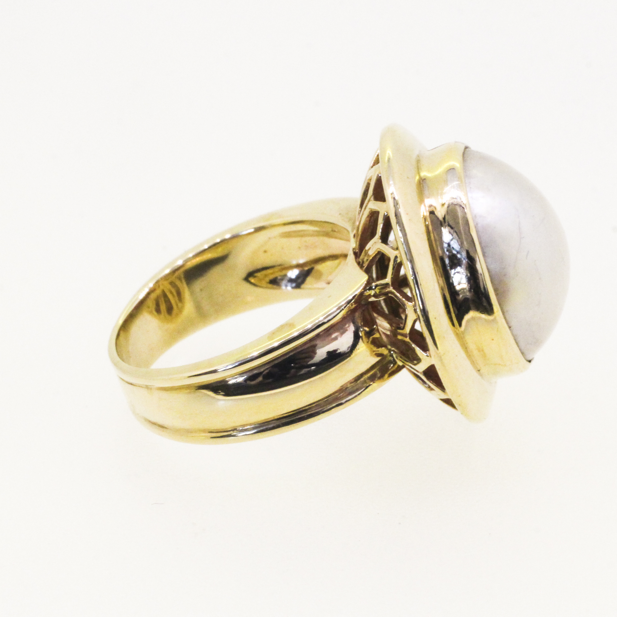361 · Mabe Pearl Ring 9.97g