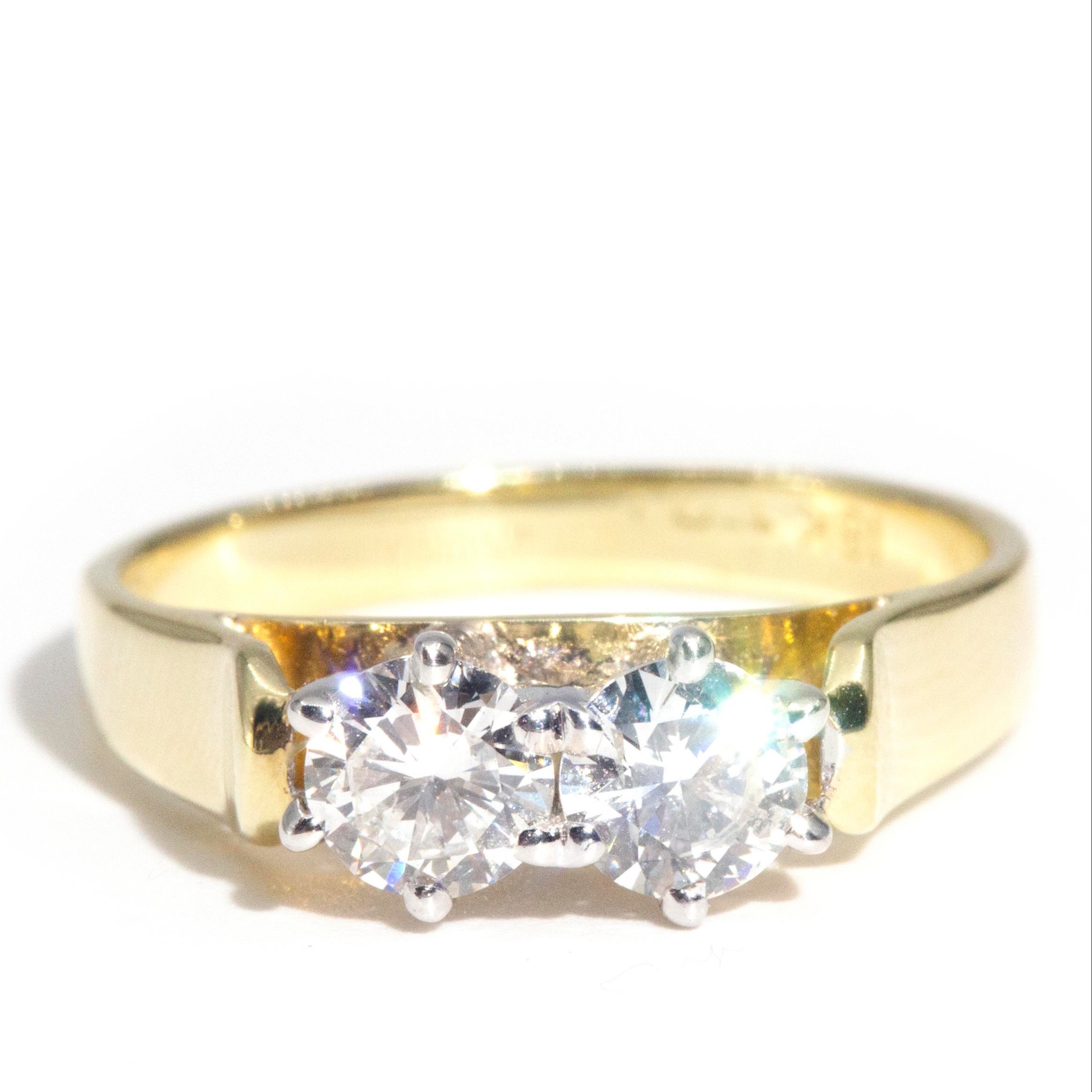 2493 · 0.90 Carat Total Diamond 18 Carat Gold Vintage Ring