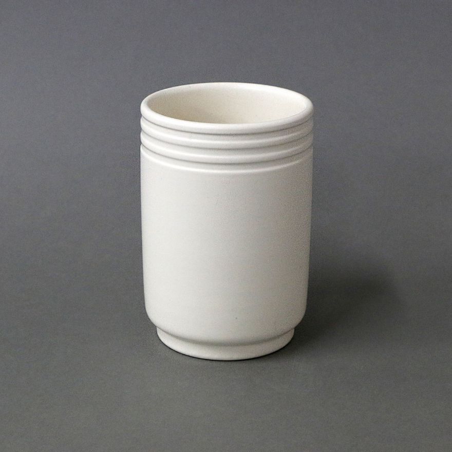Ernest Shufflebotham for Crown Lynn Potteries - Small hand-potted cylindrical footed vase