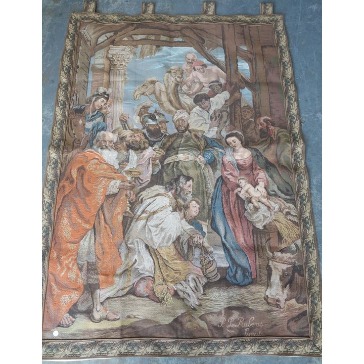 TAPESTRY WALL HANGING