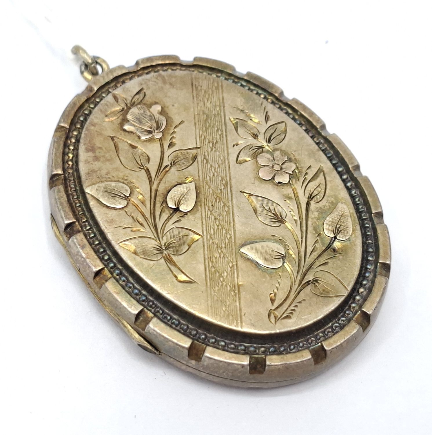 1156 · ANTIQUE SILVER PICTURE PENDANT