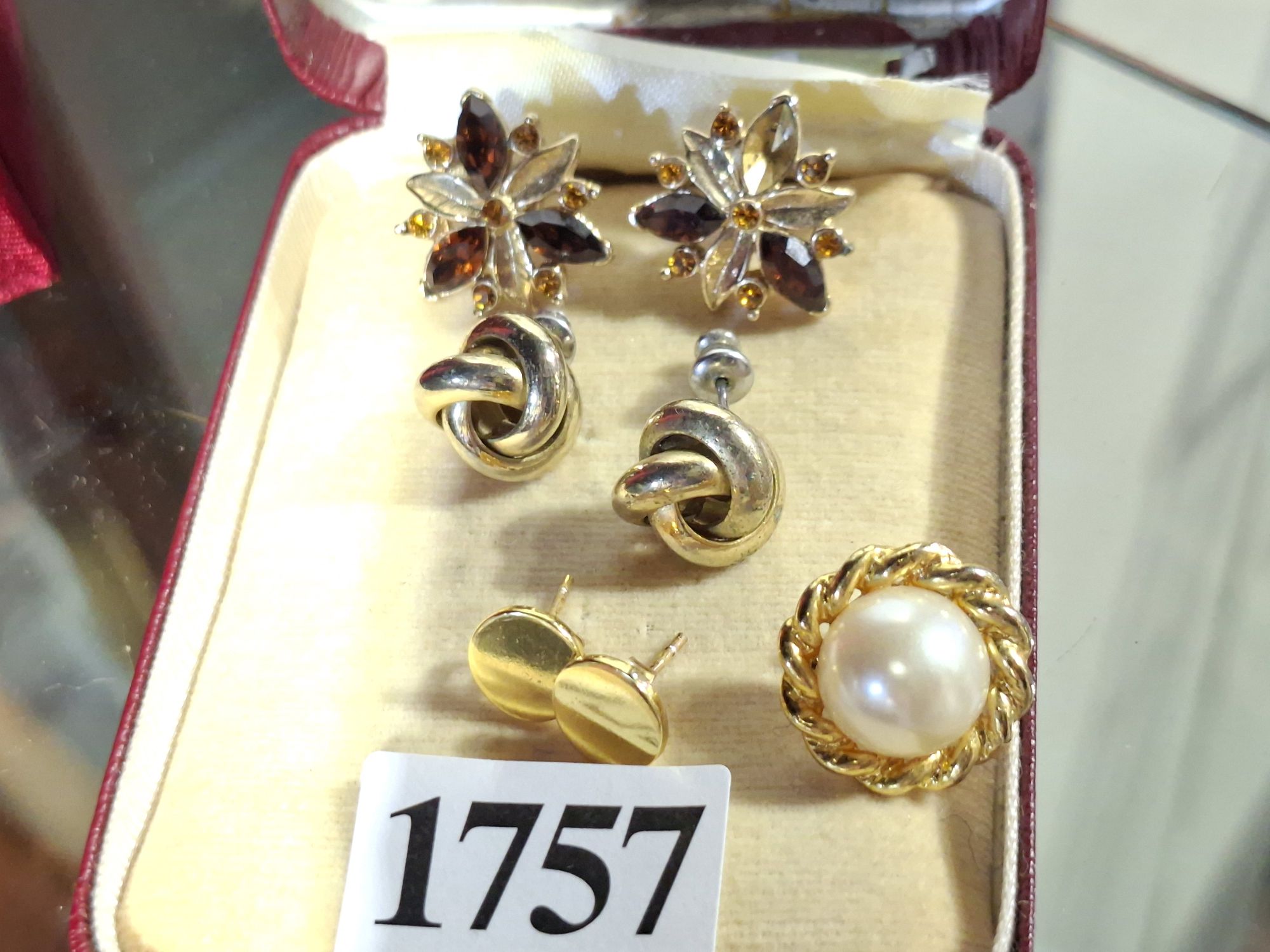 Collection Of Ladies Fashion Earrings