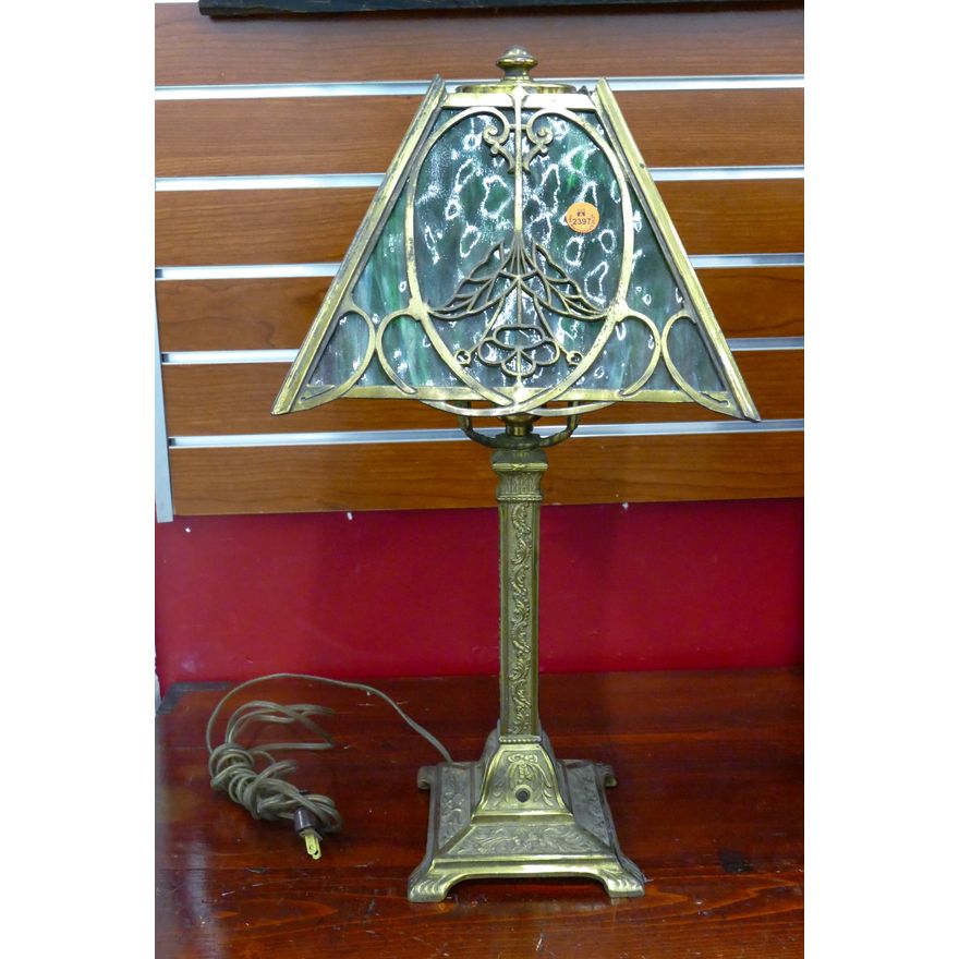 Antique Brass Green Slag Glass Table Lamp 22''x11''