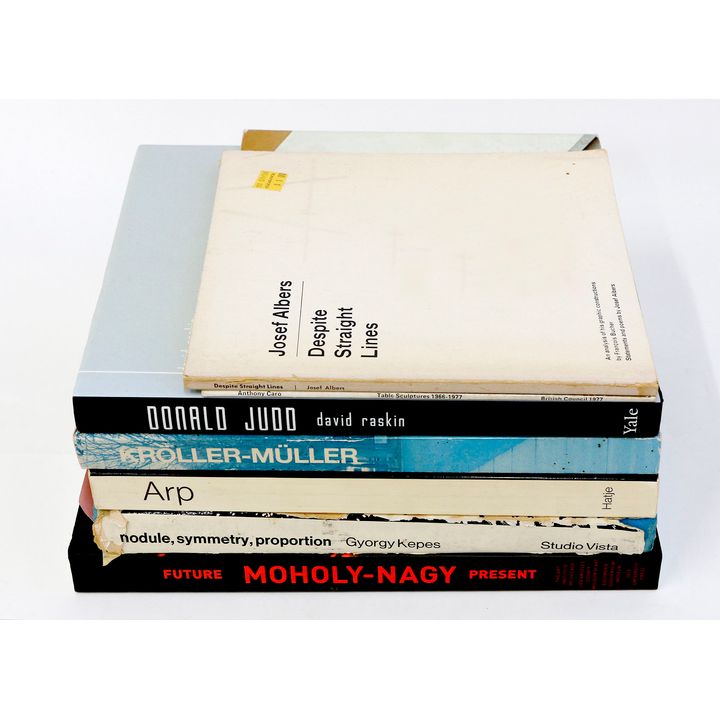 Seven volumes of International Art Books