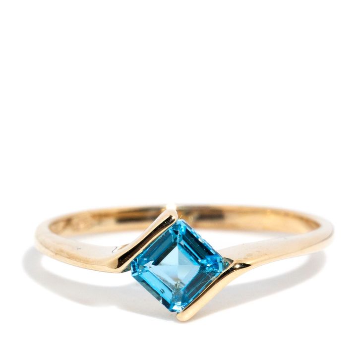 Topaz 9ct Gold Ring,