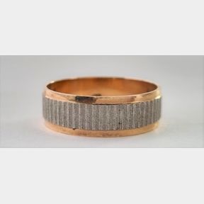 WHITE & YELLOW GOLD FLAT RIB WEDDING RING - 51601/113