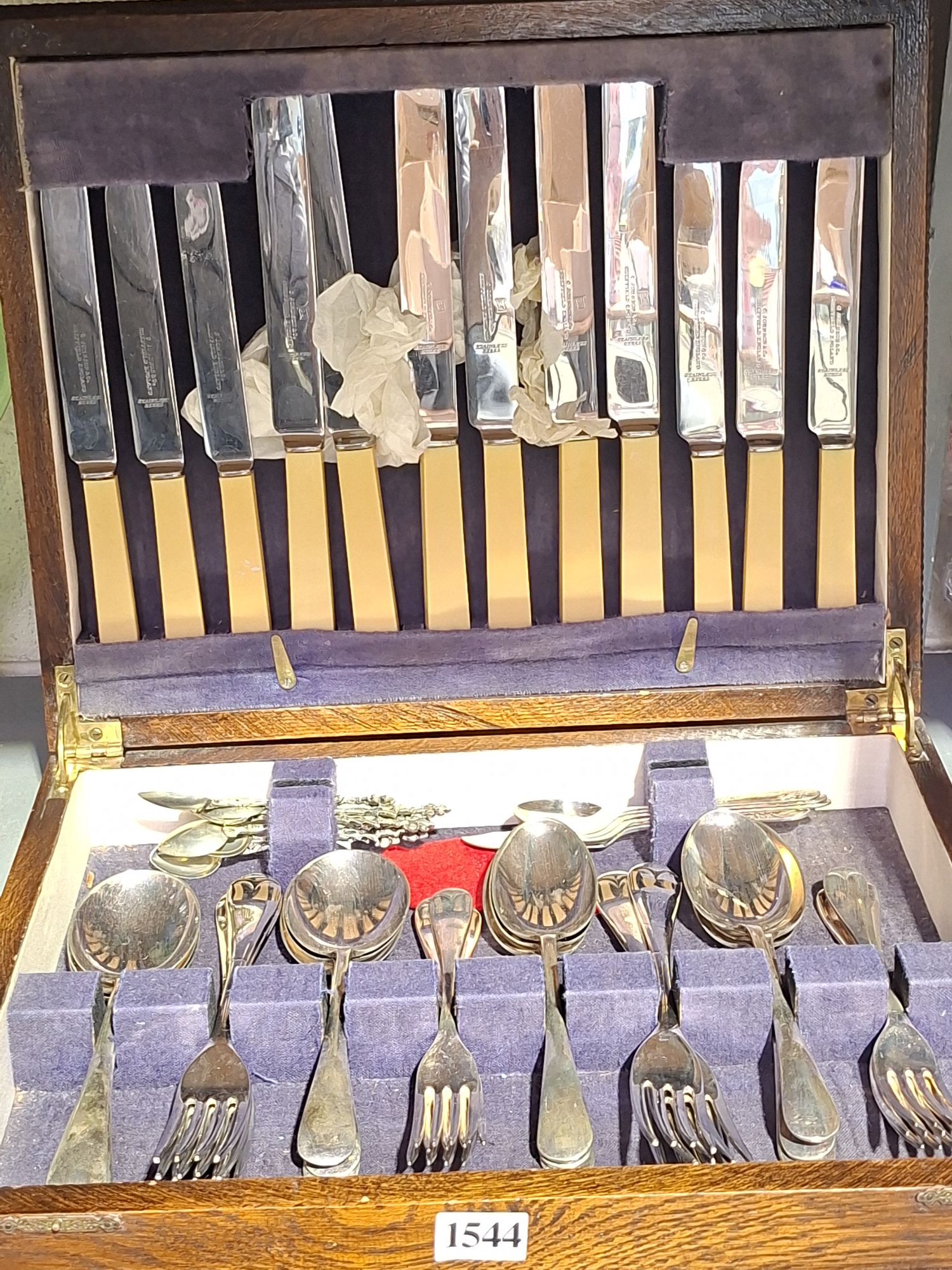 Silverplate Cutlery Service