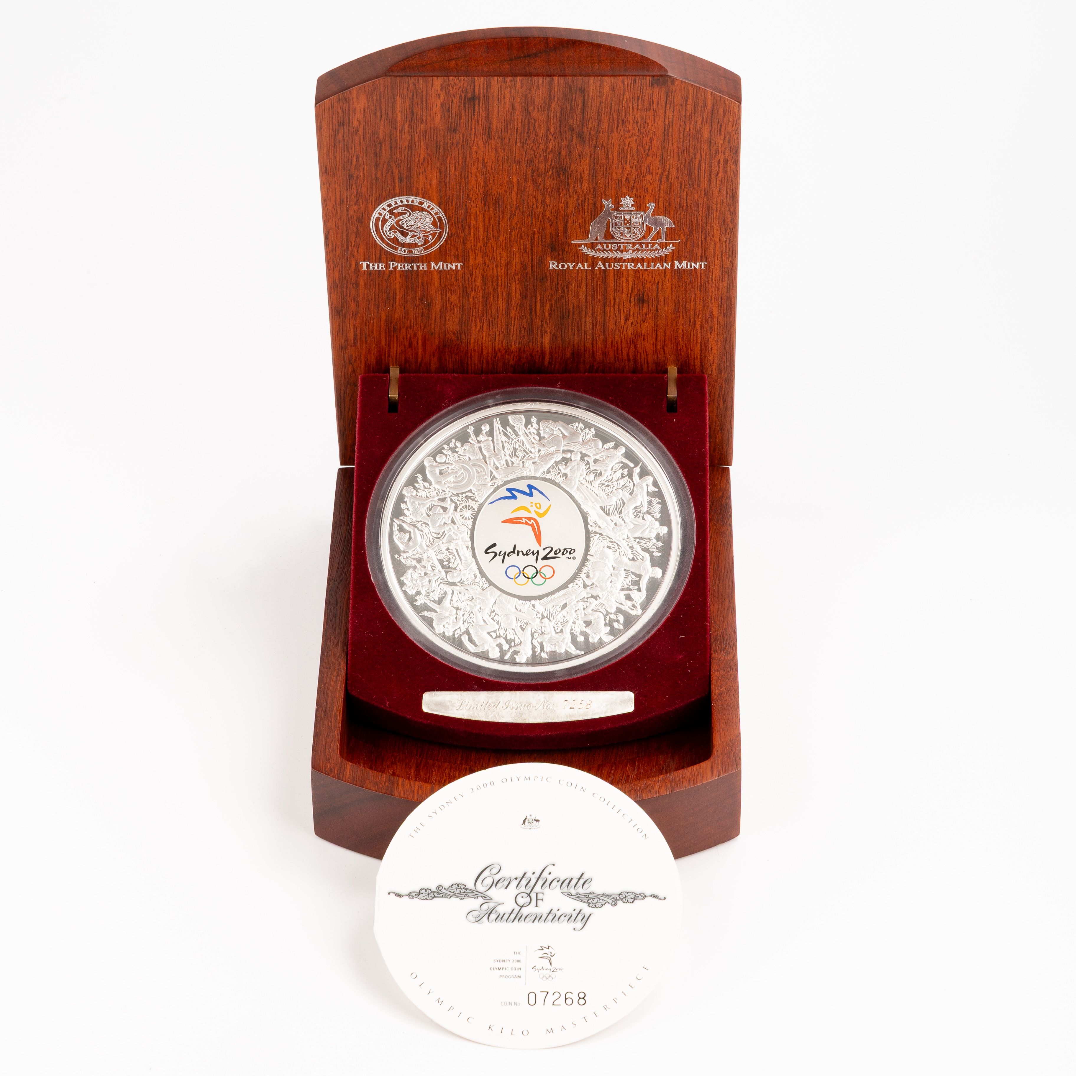 250 · Elizabeth II, Sydney Olympic Games 1kg Silver Proof, Thirty Dollars, 2000,  FDC