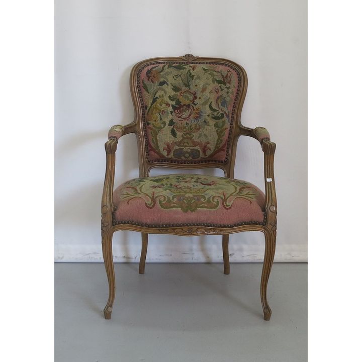 FRENCH STYLE TAPESTRY UPHOLSTERED SALON CHAIR