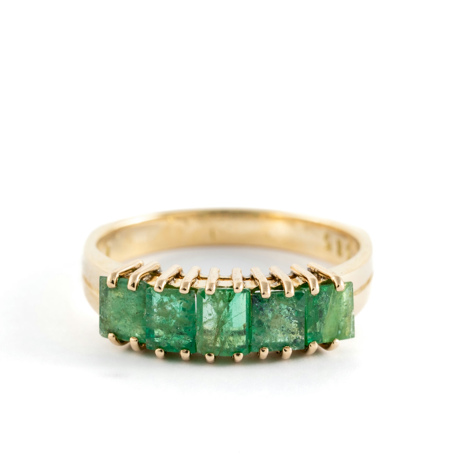 76 · Emeralds 14ct Gold Ring