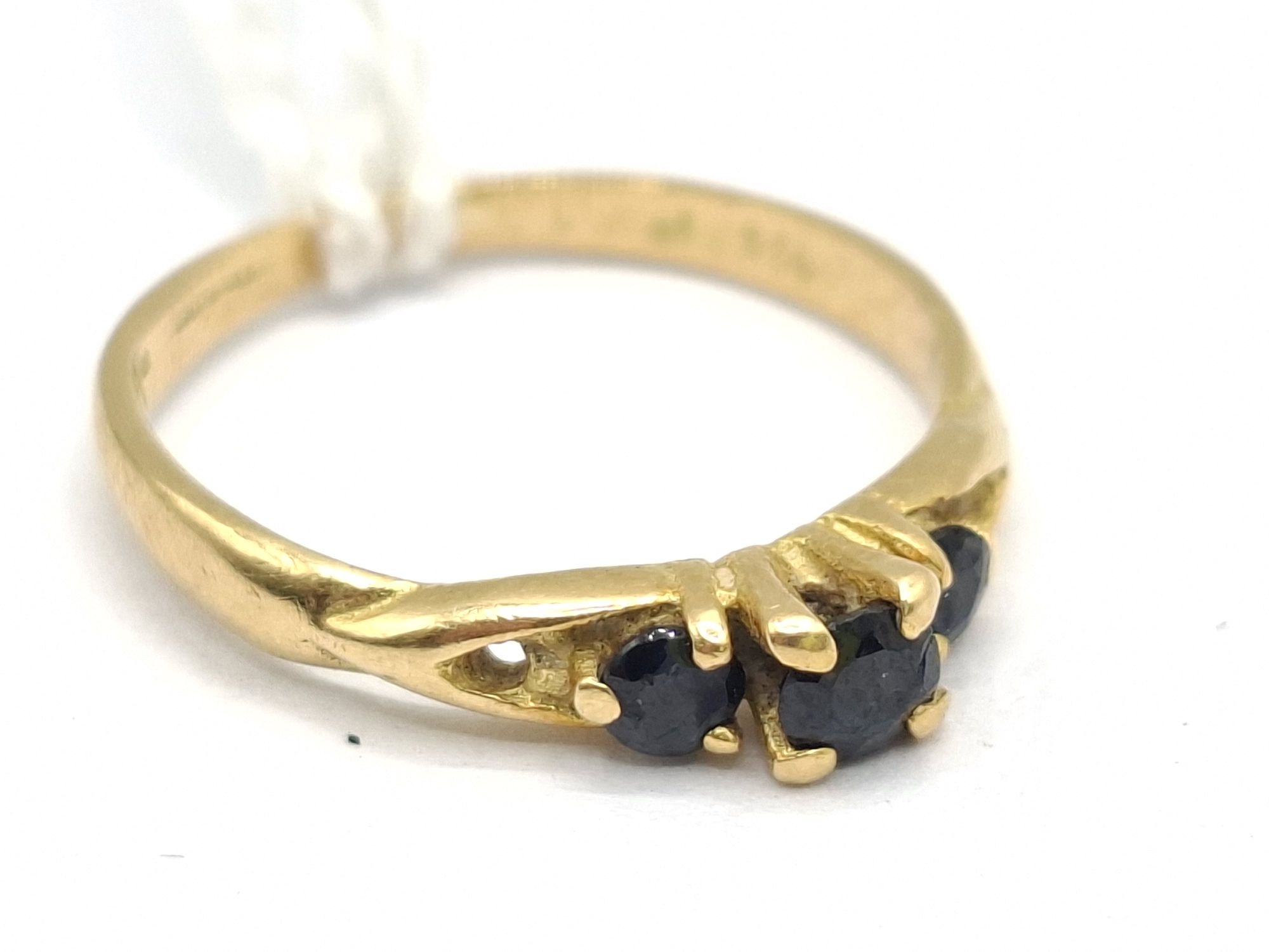 18ct Sapphire Row Ring