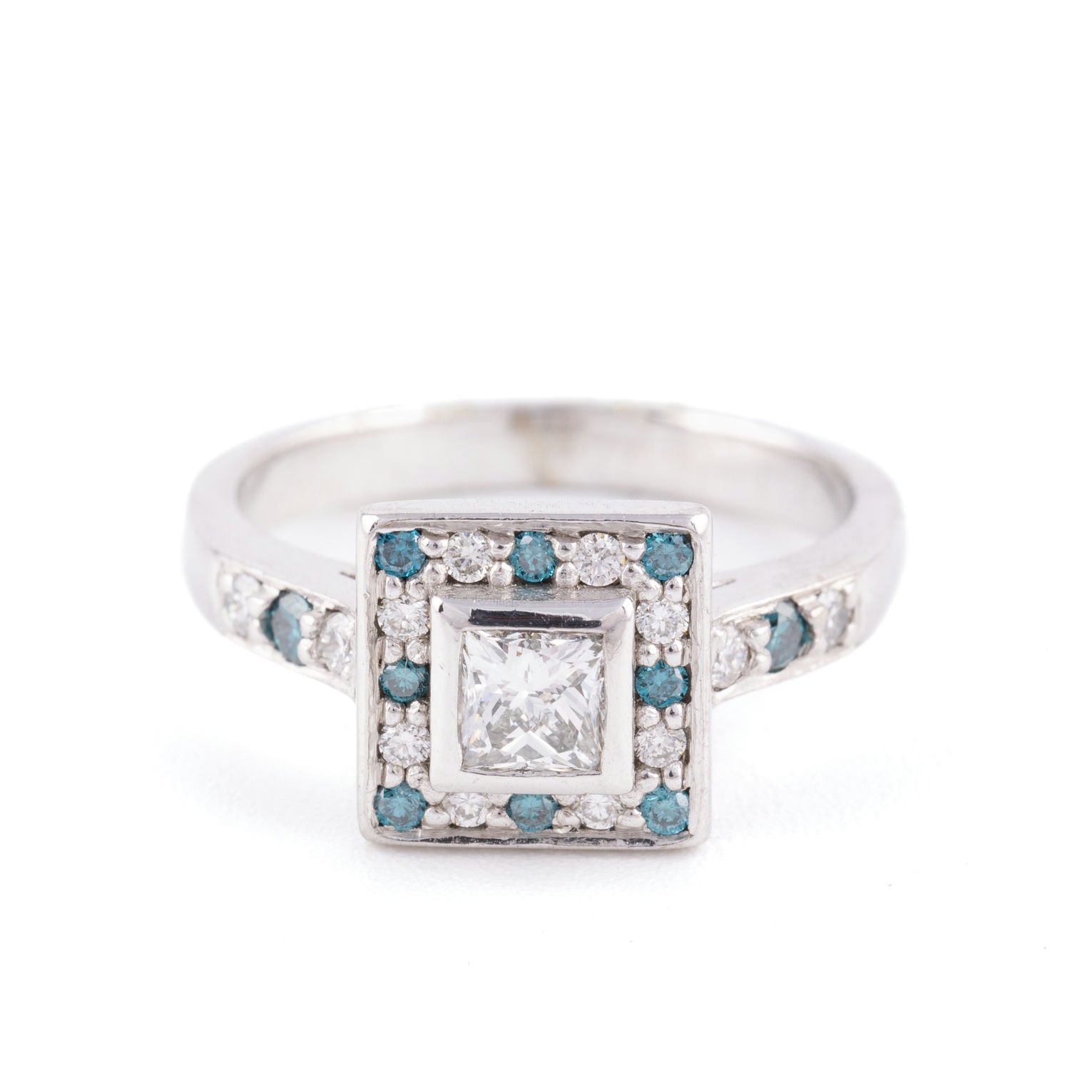 0.61 Carat Diamond Ring 18ct Gold,
