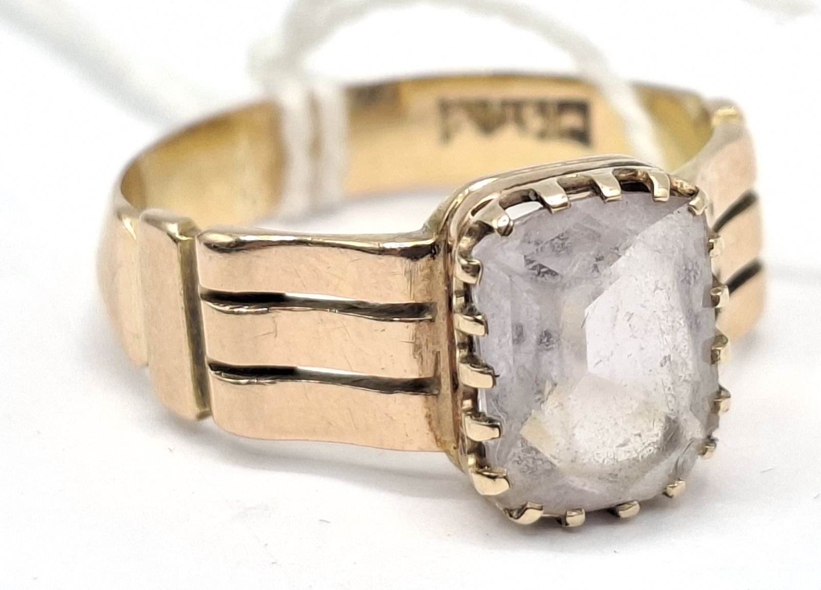 1121 · 15CT ANTIQUE DRESS RING