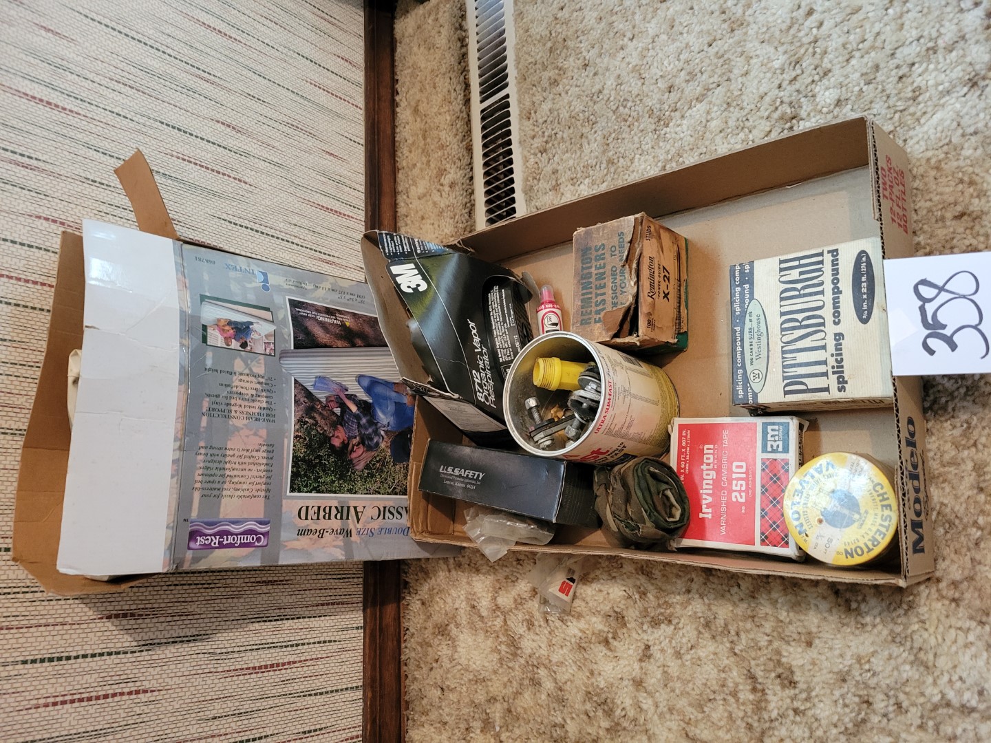 Double Air Mattress and Other Items Midwest Auctions, LLC