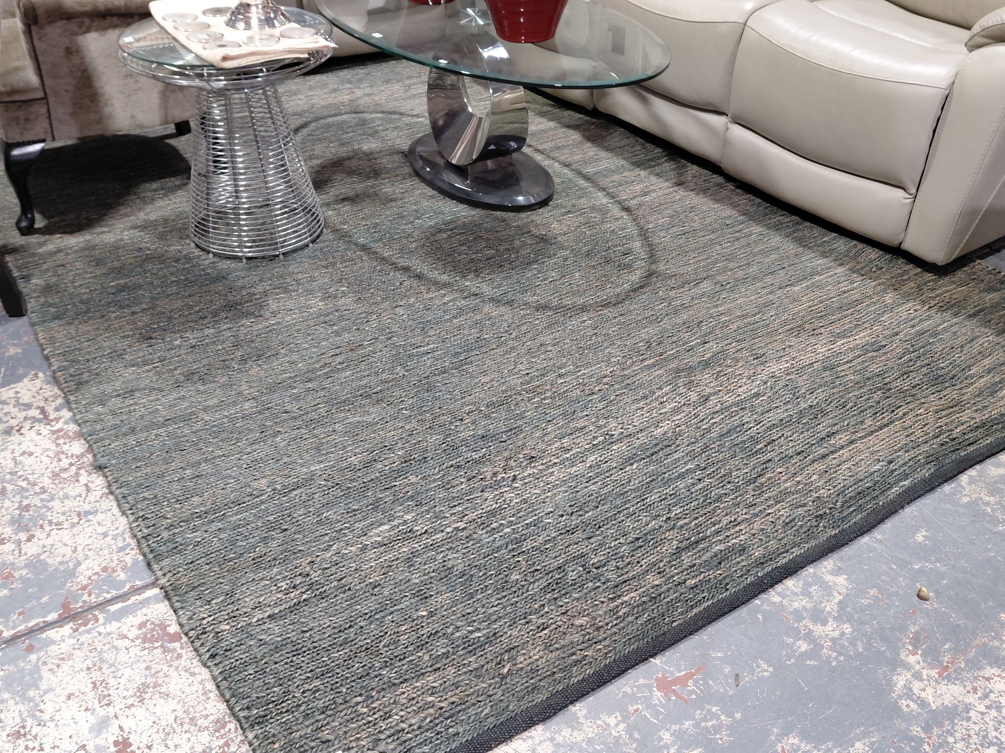 189 · LARGE MODERN RUG