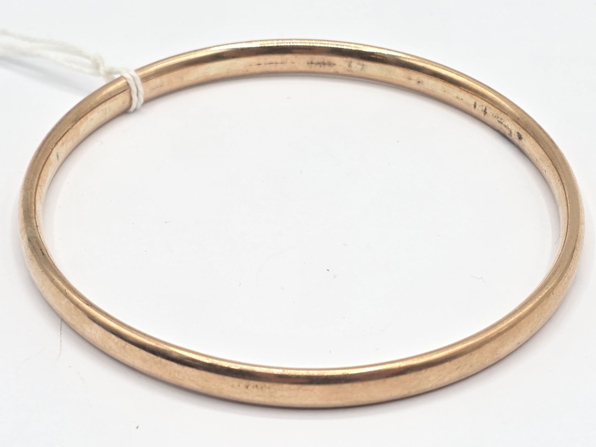 52 · 9CT SILVER LINED ANTIQUE BANGLE