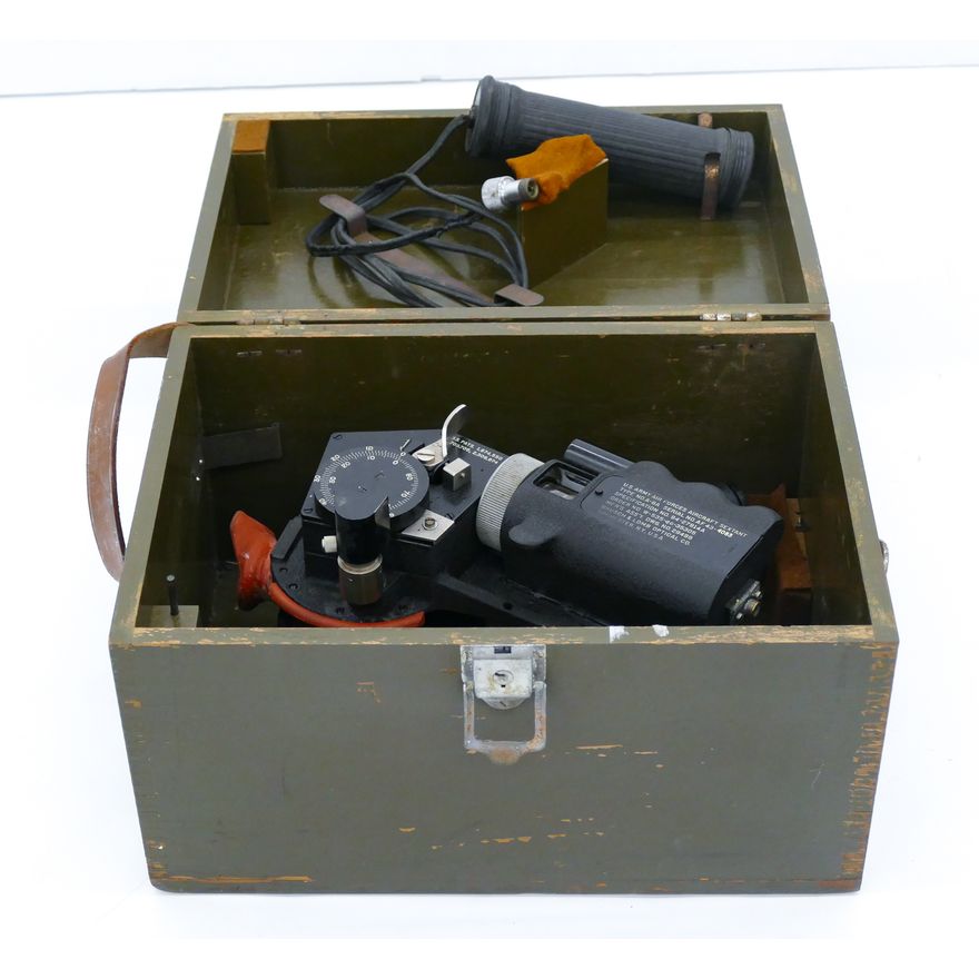 Vintage US Air Army & Air Forces Baush & Lomb Aircraft Sextant